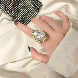 Baroque Irregular Pearl Finger Ring 